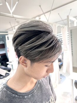 イロアイ(iro I)の写真/トレンドに敏感なお洒落男子のmen'sスタイルは《ｉｒｏ Ｉ ｈａｉｒ》にお任せ☆ON/OFFキマるスタイルに◎