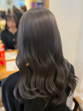 ラビスモア(Lovis moa) 上尾/ダブルカラー/ブリーチ無し/白髪ぼかし/韓国