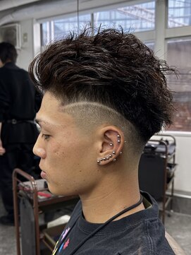 キングオブヘア バイ ノイズ 梅田茶屋町店(KING of hair by NOISM) ツイストスパイラル/ツーブロック/スキンフェード