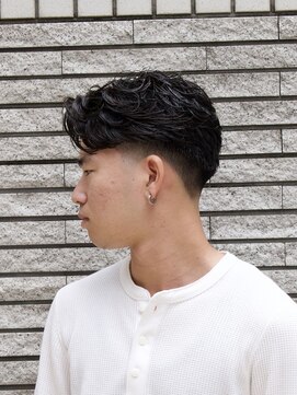 ザバーバー 渋谷(THE BARBER) テーパーフェード×フェザーパーマ