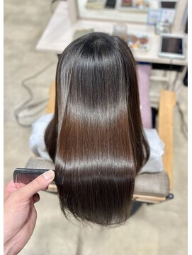 キール(Kir) ☆浦添で叶う大人女性のための美髪矯正☆