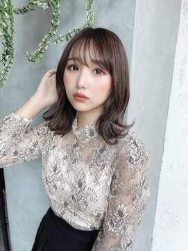 美髪レイヤーカット/顔まわりレイヤー/くびれミディアムレイヤー