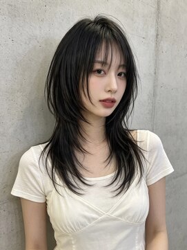エイチ 大阪梅田(H) ショートウルフミニボブバレイヤージュアッシュグレージュ50代