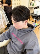 become men's hair 名駅EAST【10月3日 NEW OPEN(予定)】&nbsp;フェザーパーマ×センターパート黒髪/名古屋/名駅