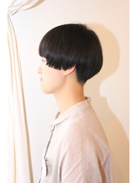 ホワイトルーム(White Room) サイドラウンドの刈り上げボブ♪