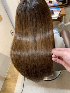 トゥーリ(tuuli) 髪質改善エステトリートメント☆浦田陽平