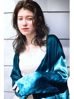 ロイジー(roijir) roijirイルミナインナーカラーxスパイラルxセンシュアルショート