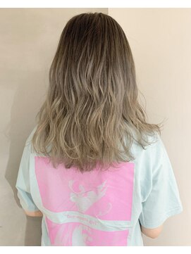 ジーナ(XENA) 【SAWAKO】ホワイティベージュ