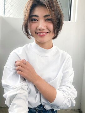 アコロン(acoron) 小顔×ピンクベージュ×ハイライトカラー×イルミナ×新宿