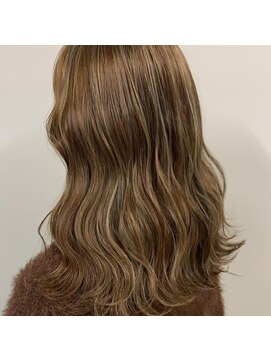 アローズ 荒尾店(arose) 10代20代30代★ニュアンスパーマ★レイヤーカット★透明感カラー