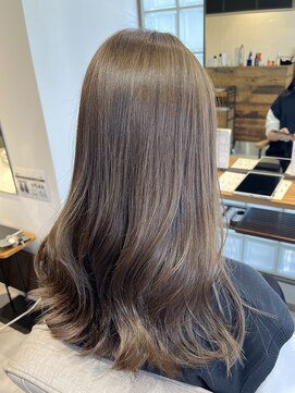 カルゥグラッシー(KALOU glassi) ツヤ髪◎透明感柔らかベージュ【瀬口】