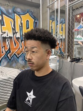 チルチェア 渋谷店(CHILL CHAIR) アフロフェード<渋谷> <理容室> <バーバー>