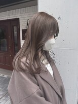 アイナ(AINA)&nbsp;ブリーチなしでつくるオリーブグレージュ