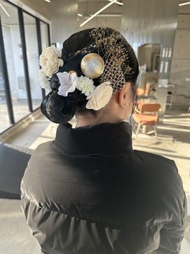 ユイマァル 岡山店(YUIMARL) タイトシニヨン