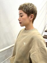 ロジヘア(Logi Hair) 【ショート・ボブ特化サロン】のハイトーンベリーショート