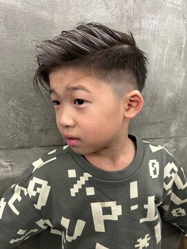 メンズサロン キング 梅田店(Men’s salon K!ng) 波巻きツイストスパイラルパーマ/フェザーパーマ/眉毛/メンズ