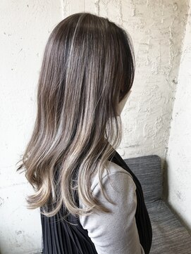 ペネロープ(Penelope) 新宿/ルーツカラー/バレイヤージュ/ダブルカラー