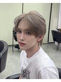 メンズヘア韓流ヘアグレージュカラーナチュラルヘア