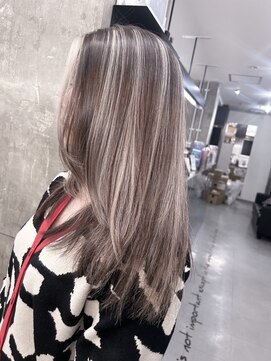 キング 高槻(K!ng) 縮毛矯正髪質改善ハイライトレイヤーカット枚方美容室エクステ