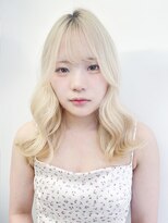アルバム 渋谷パルコ(ALBUM) ブロンドハイトーン前髪カット顔周りレイヤー韓国ヘア_F40127