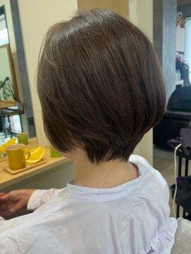 バッカ 横浜桜木町店(BACCA) オリーブブラウン、ショート