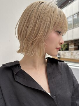 トルネード(TORNADO) ハイトーンボブ タイトな外ハネショートボブ ミニボブ A1128