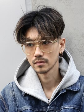 メンズセンターパートとハイライト/PEEKABOO