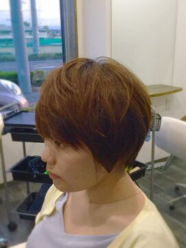 ヘアドゥリリアン(hair de Lilian) キュートなスタイリッシュショート