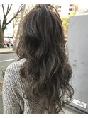 ダークグレージュ