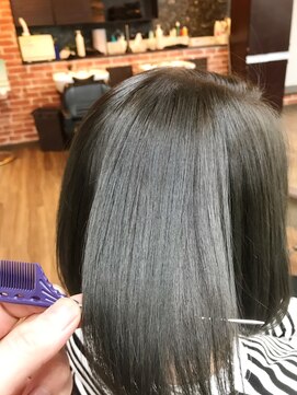 シード(Syead) ダークグレー×ふわボブ【syead八王子】