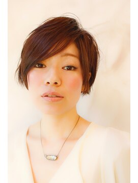 ブーケ(BOUQUET) 斜めバング・アシンメトリー・伸ばしかけ・大人ボブ