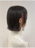 ピンクベージュインナーカラー×外ハネショート