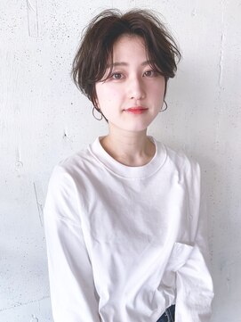 コンビネーション(combination) マッシュショートカットセンター分けパーマ