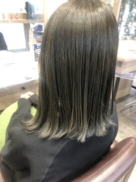 ビースリー ロア 切りっぱなし　マットベージュ　2022/9/15