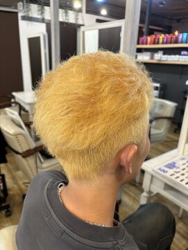 ラシクベル(Lashiku Belle) ツーブロック ショート