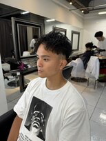 アイズ 海老名(AIZU)&nbsp;ツイストスパイラルパーマ　ソフトツイスト　メンズパーマ　眉毛