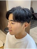 メンズパーマ　毛流れパーマ　センターパート　