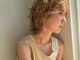 ヨロヘアー(YOLO hair)の写真/【なんば駅すぐ◇平日10時～21時まで営業】白髪ぼかしハイライトやバレイヤージュで自然なカラーに☆