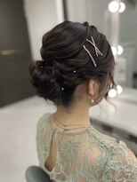 ラモ(RAMO)&nbsp;結婚式お呼ばれ下目アップスタイル