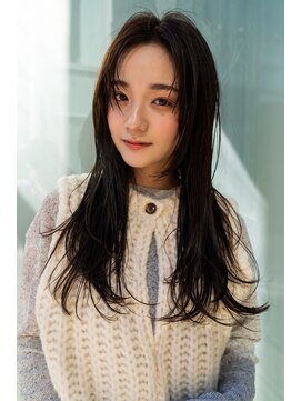 ベター(better) レイヤーとたっぷりのシャギーでスタイリッシュなロングスタイル