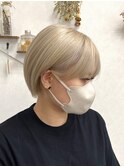 ショートブロンドベージュ　　担当Issy
