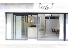 アミー エムズヘアー 北千住(Ami M’s hair)の雰囲気（学園東通りの路面店！駅からも徒歩5分とアクセスもGood♪）