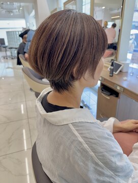 アッシュ 下北沢店(Ash) 白髪ぼかしカラーのショートボブ