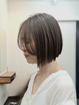 切りっぱなしボブぱっつんボブ20代30代40代
