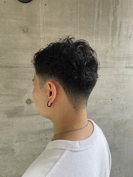 シアター 高崎(THEATER) 【ビジネスヘア】フェードカット×シャドウパーマ