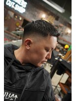 フォーコーナーズカットショップスリーセント 栄(FourCornersCutShop 3/cent)&nbsp;フェードショート