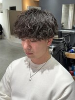 ハイプ(HYPE)&nbsp;フェザーパーマ/センターパート/シャドウパーマ/眉毛