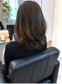 オリーブベージュ ミディアム レイヤーカット ワンカール