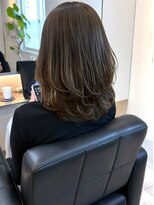 ノッポサン(Noppo3) オリーブベージュ ミディアム レイヤーカット ワンカール