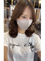 顔まわり